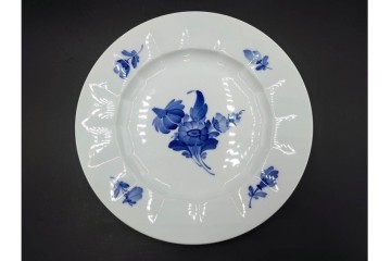 デンマーク製　ROYAL COPENHAGEN(ロイヤルコペンハーゲン)　ブルーフラワー アンギュラーの優美なプレート5枚セット　(R-085511)