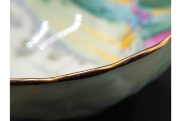 イギリス製　PARAGON(パラゴン)　フラワーハンドルが可憐なティーカップ&ソーサー・プレートのトリオセット　(R-085513)