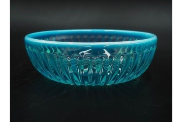 アンティーク　大正〜昭和初期の当時物　涼やかな輪花皿とプレスガラス皿の2点セット　(R-085514)