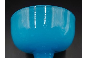 アンティーク　大正〜昭和初期の当時物　ウランガラス・プレスガラス　柔らかな色合いが魅力の氷コップ2点セット　(R-085515)