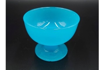 アンティーク　大正〜昭和初期の当時物　ウランガラス・プレスガラス　柔らかな色合いが魅力の氷コップ2点セット　(R-085515)