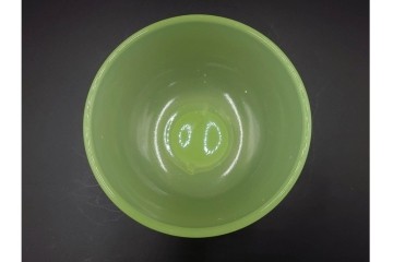 アンティーク　大正〜昭和初期の当時物　碗型　ウランガラスの氷コップ2点セット　(R-085517)