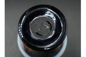 アンティーク　大正～昭和初期の当時物　碗型　高さ7cmの希少サイズ!　乳白ぼかしと赤縁が映えるエナメル脚の小さい氷コップ　(R-085521)