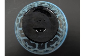 アンティーク　大正～昭和初期の当時物　碗型　乳白の幾何文が映えるエナメル小鉢　(R-085522)