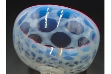 アンティーク　大正～昭和初期の当時物　碗型　乳白水玉に赤縁が可愛らしい氷コップ2客セット　(R-085525)