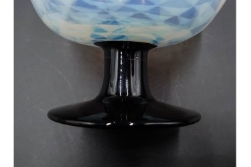 アンティーク　大正～昭和初期の当時物　碗型　乳白に鱗文が愛らしい氷コップ2客セット　(R-085526)