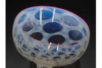 アンティーク　大正～昭和初期の当時物　碗型　乳白水玉に赤縁が映える氷コップ3客セット　(R-085528)