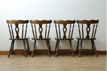 中古　飛騨産業　キツツキ　穂高シリーズ　クラシカルなウィンザーチェア4脚セット　現行定価(4脚合計)約26万円　(R-085530)