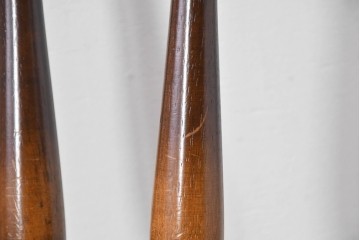 中古　飛騨産業　キツツキ　穂高シリーズ　クラシカルな魅力あふれるウィンザーチェア4脚セット　現行定価約26万円　(R-085530)