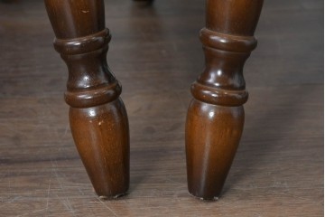 中古　飛騨産業　キツツキ　穂高シリーズ　クラシカルな魅力あふれるウィンザーチェア4脚セット　現行定価約26万円　(R-085530)