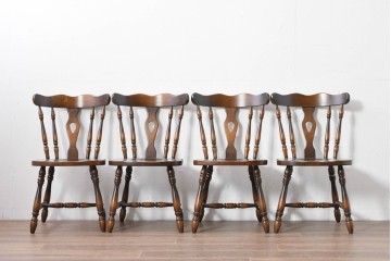 中古　飛騨産業　キツツキ　穂高シリーズ　クラシカルな魅力あふれるウィンザーチェア4脚セット　現行定価約26万円　(R-085530)