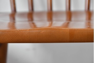 中古　柏木工(KASHIWA)　緩やかな曲線が美しいダイニングチェア4脚セット　(R-085531)