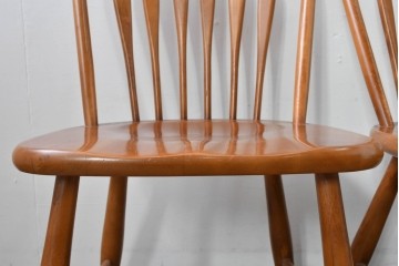 中古　柏木工(KASHIWA)　緩やかな曲線が美しいダイニングチェア4脚セット　(R-085531)