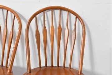 中古　柏木工(KASHIWA)　緩やかな曲線が美しいダイニングチェア4脚セット　(R-085531)