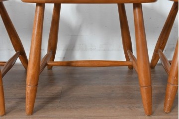 中古　柏木工(KASHIWA)　緩やかな曲線が美しいダイニングチェア4脚セット　(R-085531)