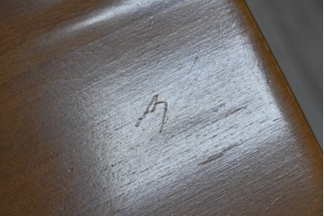 中古　柏木工(KASHIWA)　緩やかな曲線が美しいダイニングチェア4脚セット　(R-085531)