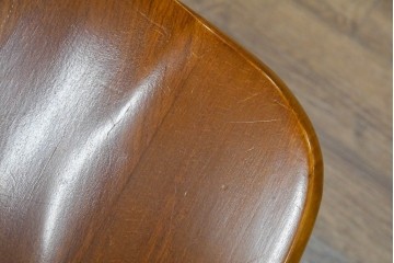 中古　柏木工(KASHIWA)　緩やかな曲線が美しいダイニングチェア4脚セット　(R-085531)