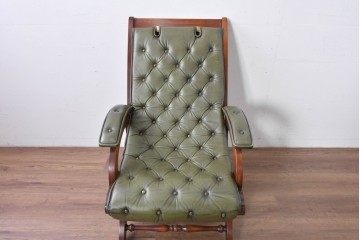 中古　スペイン製　バロッサバレンティ(VARO,S.A. VALENTI)　本革　ボタン留めが上品なアームチェアとオットマン　セット定価約47万円相当　(R-085533)