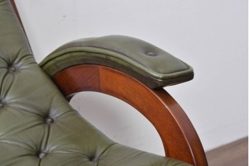 中古　スペイン製　バロッサバレンティ(VARO,S.A. VALENTI)　本革　ボタン留めが上品なアームチェアとオットマン　セット定価約47万円相当　(R-085533)