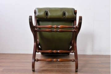 中古　スペイン製　バロッサバレンティ(VARO,S.A. VALENTI)　本革　ボタン留めが上品なアームチェアとオットマン　セット定価約47万円相当　(R-085533)