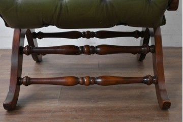 中古　スペイン製　バロッサバレンティ(VARO,S.A. VALENTI)　本革　ボタン留めが上品なアームチェアとオットマン　セット定価約47万円相当　(R-085533)