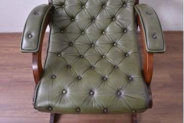 中古　スペイン製　バロッサバレンティ(VARO,S.A. VALENTI)　本革　ボタン留めが上品なアームチェアとオットマン　セット定価約47万円相当　(R-085533)