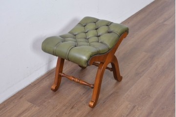 中古　スペイン製　バロッサバレンティ(VARO,S.A. VALENTI)　本革　ボタン留めが上品なアームチェアとオットマン　セット定価約47万円相当　(R-085533)