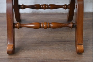 中古　スペイン製　バロッサバレンティ(VARO,S.A. VALENTI)　本革　ボタン留めが上品なアームチェアとオットマン　セット定価約47万円相当　(R-085533)