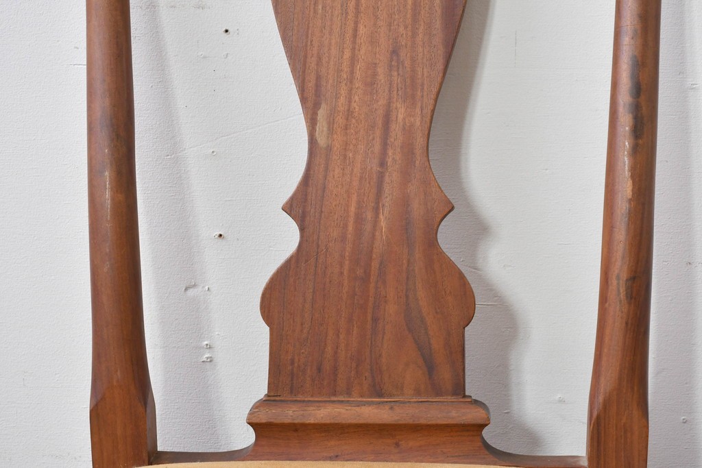 ヴィンテージ　チーク無垢材　花瓶型の優雅な曲線を描くクイーンアンチェア2脚セット　(R-085534)