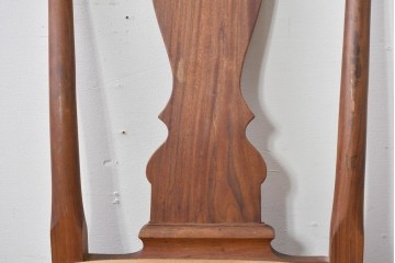 ヴィンテージ　チーク無垢材　花瓶型の優雅な曲線を描くクイーンアンチェア2脚セット　(R-085534)