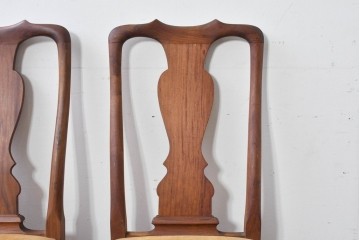 ヴィンテージ　チーク無垢材　花瓶型の優雅な曲線を描くクイーンアンチェア2脚セット　(R-085534)
