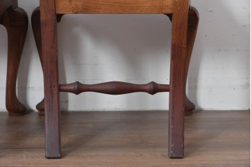 ヴィンテージ　チーク無垢材　花瓶型の優雅な曲線を描くクイーンアンチェア2脚セット　(R-085534)