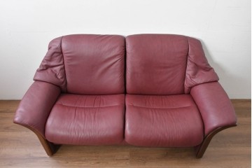 中古　美品　ノルウェー　EKORNES(エコーネス)　Stressless(ストレスレス)　包み込む座り心地の2人掛けソファ　定価約62万円相当　(R-085535)