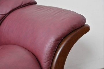 中古　美品　ノルウェー　EKORNES(エコーネス)　Stressless(ストレスレス)　包み込む座り心地の2人掛けソファ　定価約62万円相当　(R-085535)