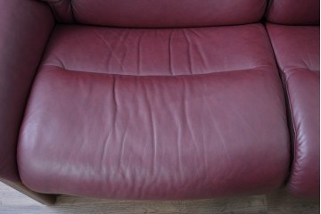 中古　美品　ノルウェー　EKORNES(エコーネス)　Stressless(ストレスレス)　包み込む座り心地の2人掛けソファ　定価約62万円相当　(R-085535)