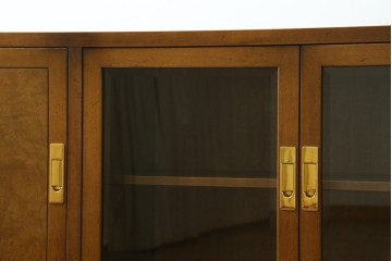 中古　美品　カリモク家具(karimoku)　domani(ドマーニ)　Morganton(モーガントン)　上品な木目が魅力のサイドボード　定価約50万円　(R-085536)