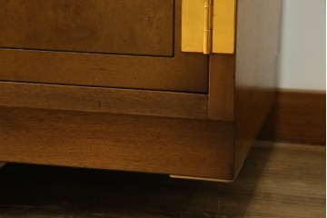 中古　美品　カリモク家具(karimoku)　domani(ドマーニ)　Morganton(モーガントン)　上品な木目が魅力のサイドボード　定価約50万円　(R-085536)