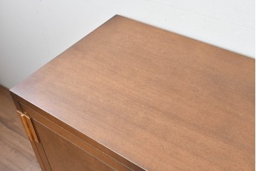 中古　美品　カリモク家具(karimoku)　domani(ドマーニ)　Morganton(モーガントン)　上品な木目が魅力のサイドボード　定価約50万円相当　(R-085536)