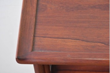 和製ヴィンテージ　花梨材　竹や鳥の彫刻と繊細な透かし細工が趣を添える飾り棚　(R-085537)