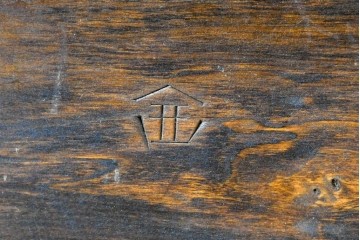 中古　美品　松本民芸家具　A型和タンス　端正な意匠と美しい杢目が魅力の重ね箪笥　定価約82万円相当　(R-085539)