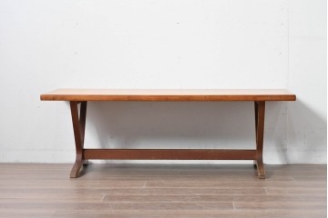 和製ヴィンテージ　希少モデル　天童木工　ペリカンシリーズ　チーク材　特徴的なV字脚が目を引くセンターテーブル　(R-085543)