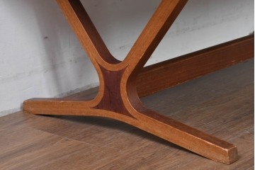 和製ヴィンテージ　希少モデル　天童木工　ペリカンシリーズ　チーク材　特徴的なV字脚が目を引くセンターテーブル　(R-085543)