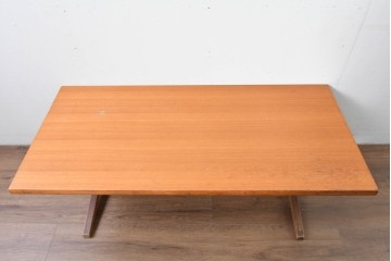 和製ヴィンテージ　希少モデル　天童木工　ペリカンシリーズ　チーク材　特徴的なV字脚が目を引くセンターテーブル　(R-085543)