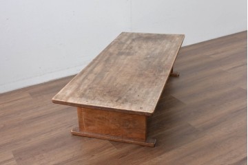 和製ヴィンテージ　大振りサイズ　楓(カエデ)材　存在感のある無垢の質感が魅力のローテーブル　(R-085544)