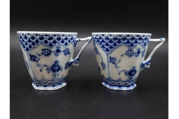 デンマーク製　ROYAL COPENHAGEN(ロイヤルコペンハーゲン)　ブルーフルーテッド フルレース　コーヒーカップ&ソーサー3客セット　定価(3客合計)約20万4千円　(R-085549)