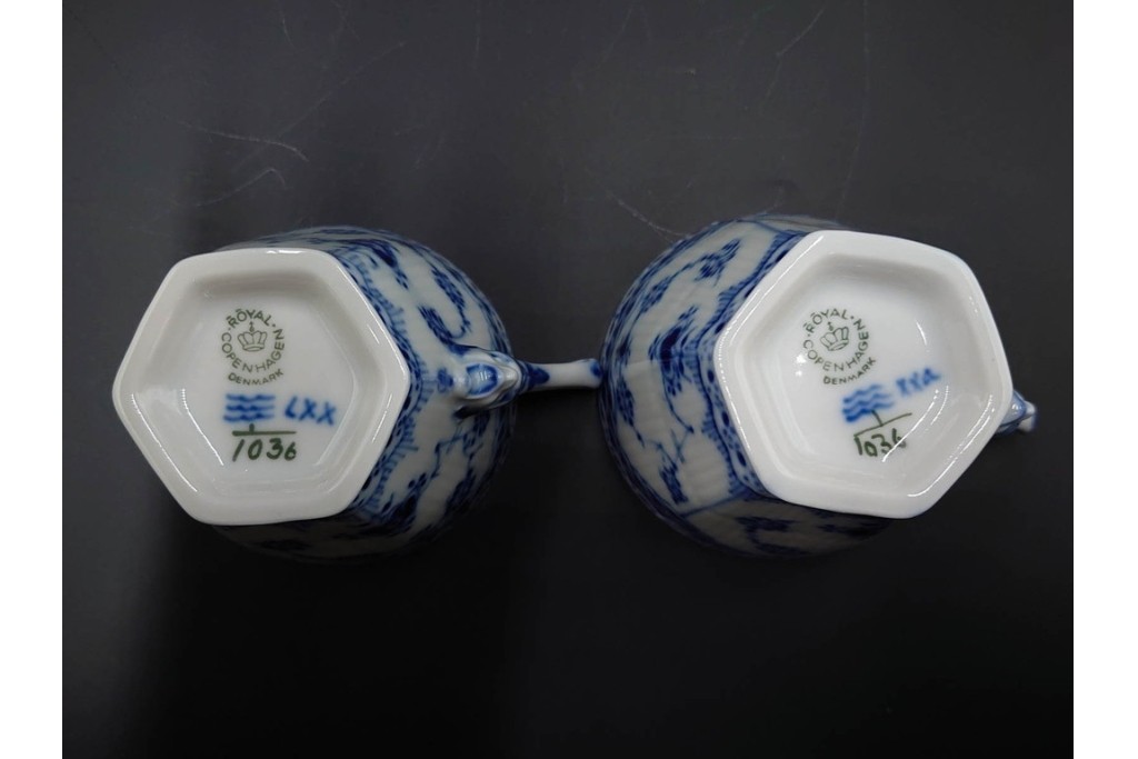 デンマーク製　ROYAL COPENHAGEN(ロイヤルコペンハーゲン)　ブルーフルーテッド フルレース　コーヒーカップ&ソーサー3客セット　定価(3客合計)約20万4千円　(R-085549)