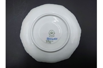 デンマーク製　ROYAL COPENHAGEN(ロイヤルコペンハーゲン)　ブルーフルーテッド フルレース　優雅な意匠に惹かれるティーカップ&ソーサー3客セット　スクラッチありB級品　(R-085551)　