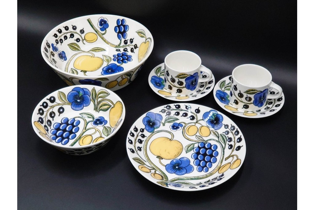 フィンランド　ARABIA(アラビア)　paratiisi(パラティッシ)　フルーツモチーフが華やかなカップ&ソーサー2客・ボウル2点・プレートのセット　(R-085563)