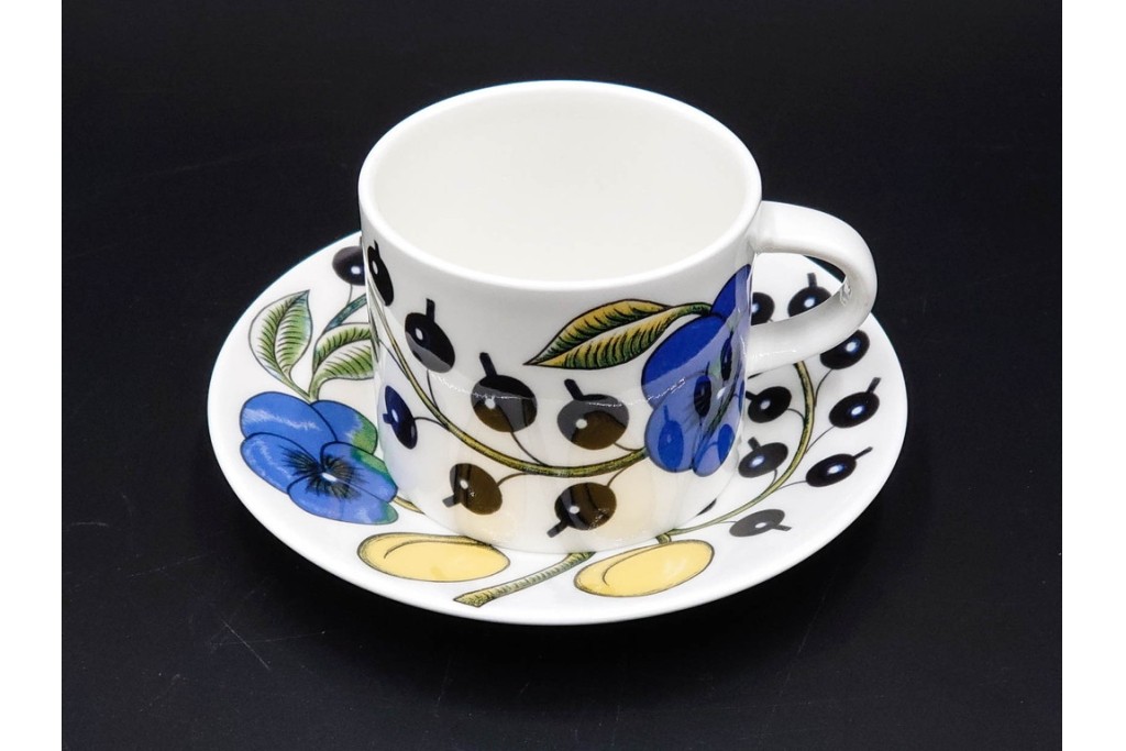 フィンランド　ARABIA(アラビア)　paratiisi(パラティッシ)　フルーツモチーフが華やかなカップ&ソーサー2客・ボウル2点・プレートのセット　(R-085563)
