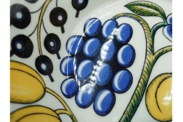 フィンランド　ARABIA(アラビア)　paratiisi(パラティッシ)　フルーツモチーフが華やかなカップ&ソーサー2客・ボウル2点・プレートのセット　(R-085563)